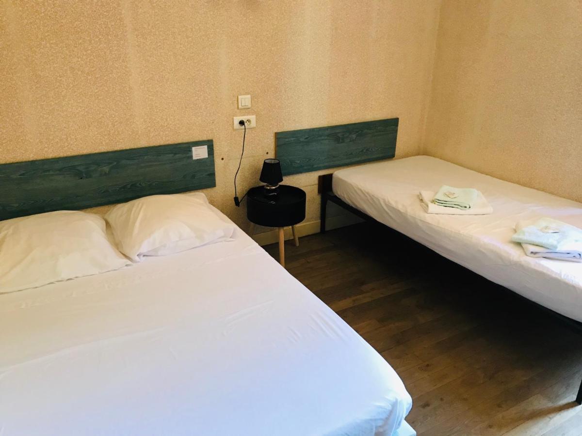 Hotel De La Gare Verchamp エクステリア 写真