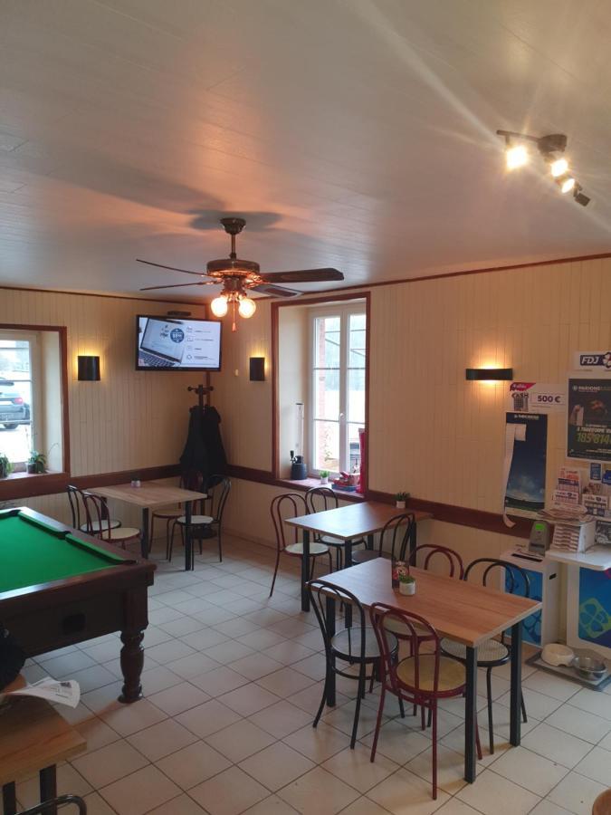 Hotel De La Gare Verchamp エクステリア 写真